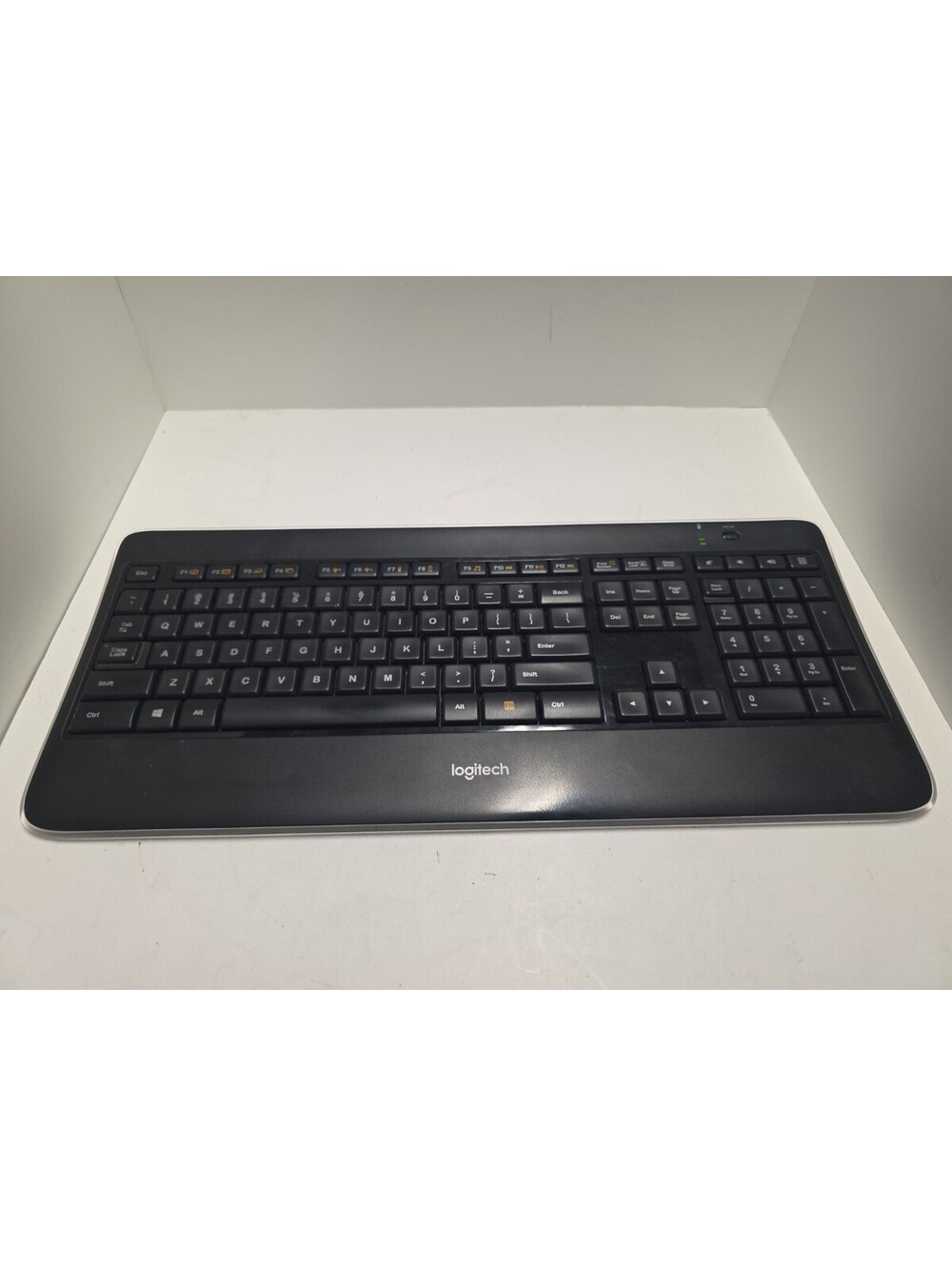 Logitech K800 Y-R0065 Illuminated Wireless Keyboard NO DONGLE/RECEIVER